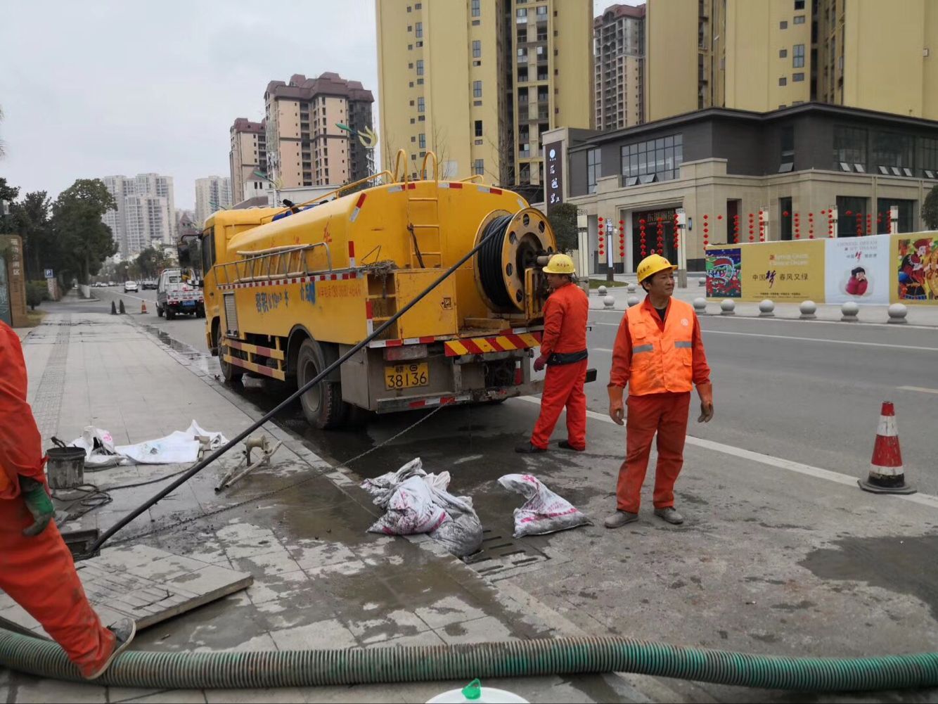 玉泉排污管道清淤-管道清洗