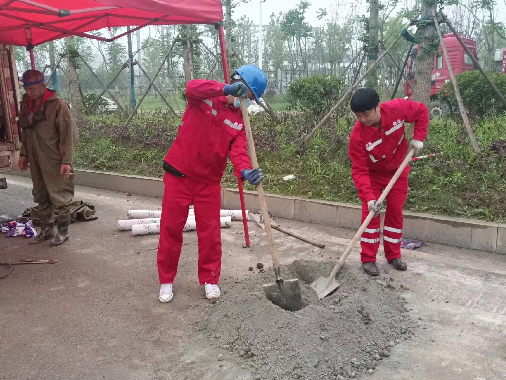 玉泉管道疏通哪家好】及时进行市政管道清淤